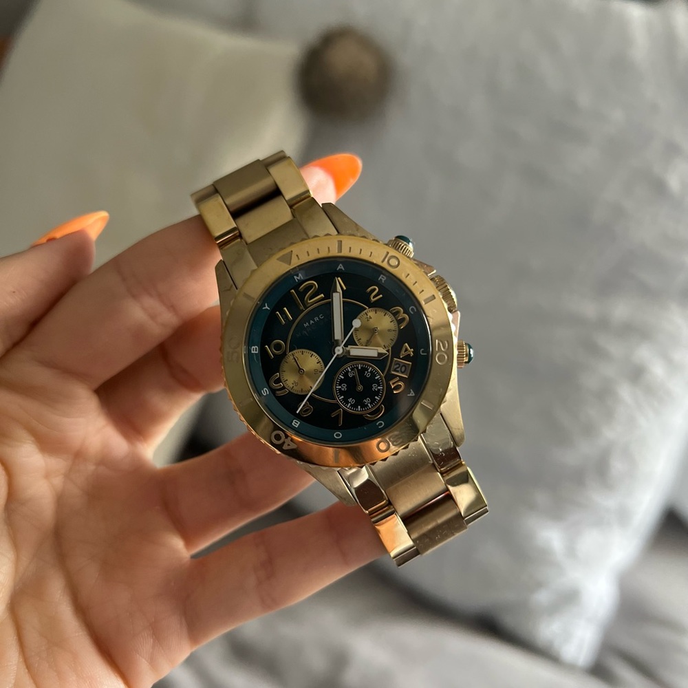 Two Marc Jacobs Watches - Picture 2 of 5